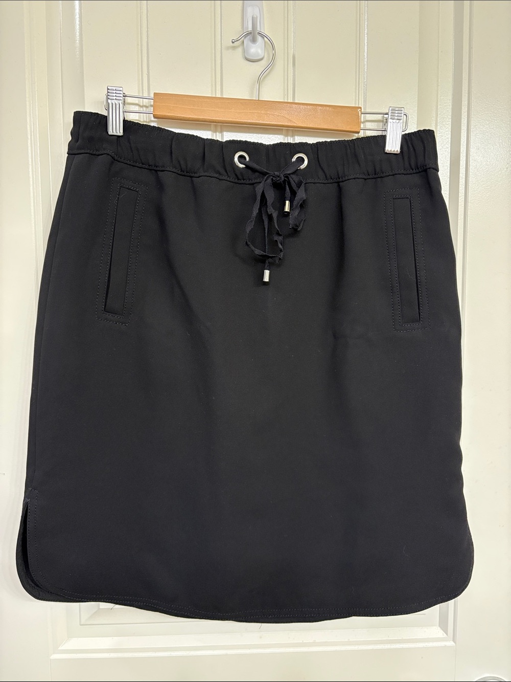 Ann Taylor Black Drawstring Pull-On Mini Skirt